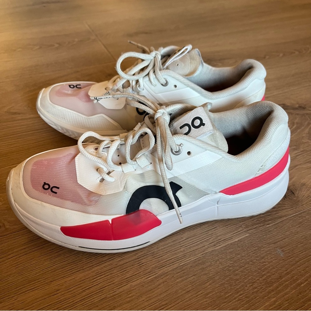 On Cloud Roger Pro 2 White and Pink Tennis